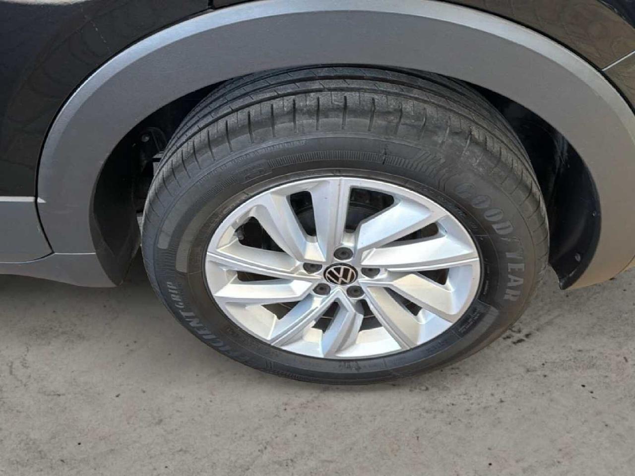 Volkswagen Volkswagen T-Cross usata 19