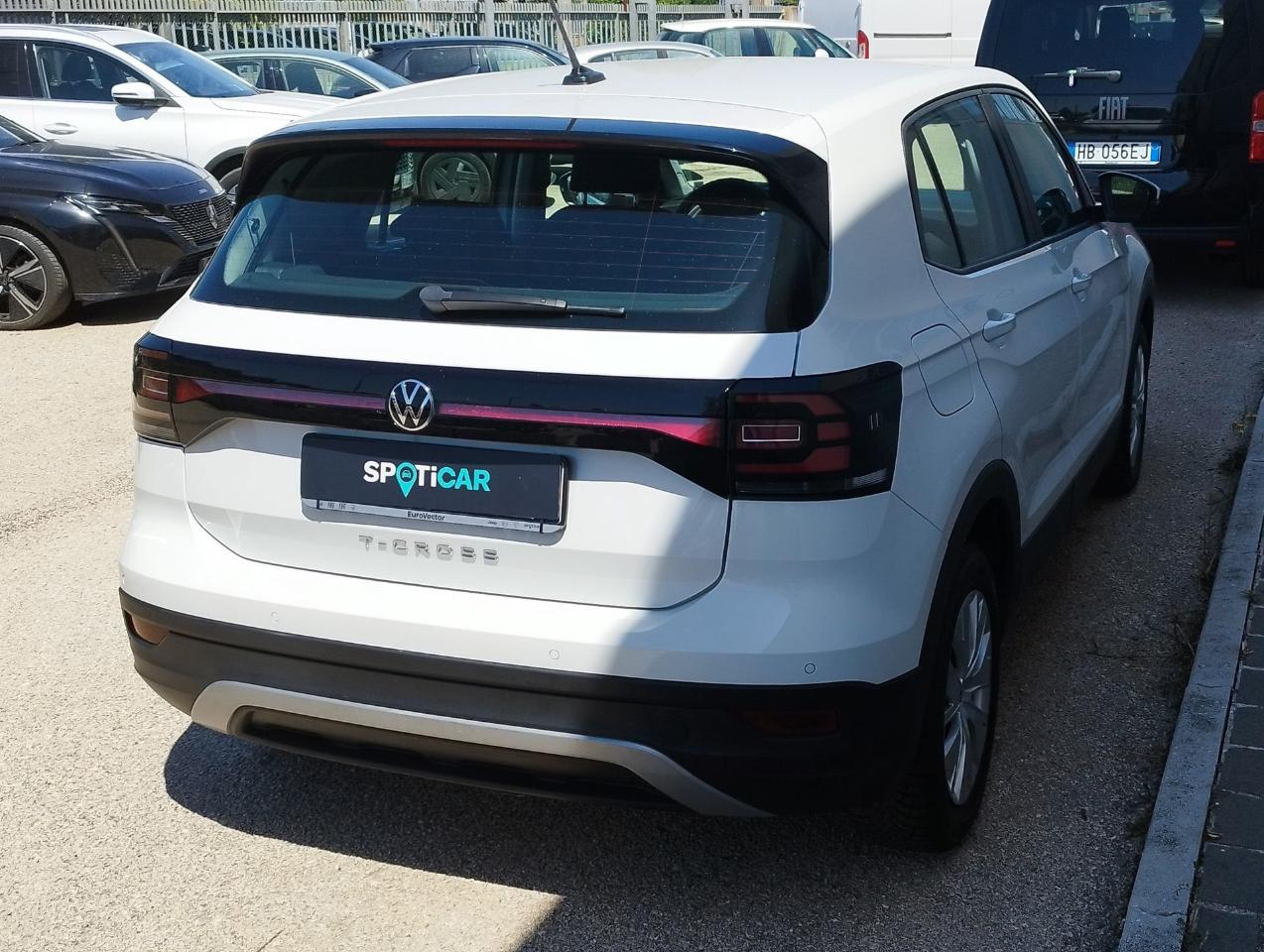 Volkswagen Volkswagen T-Cross usata 17