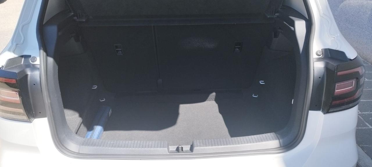 Volkswagen Volkswagen T-Cross usata 18
