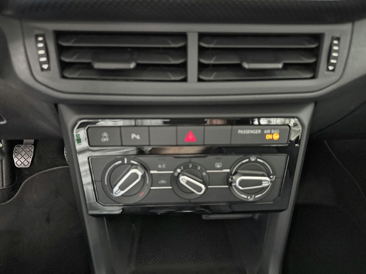 Volkswagen Volkswagen T-Cross usata 8