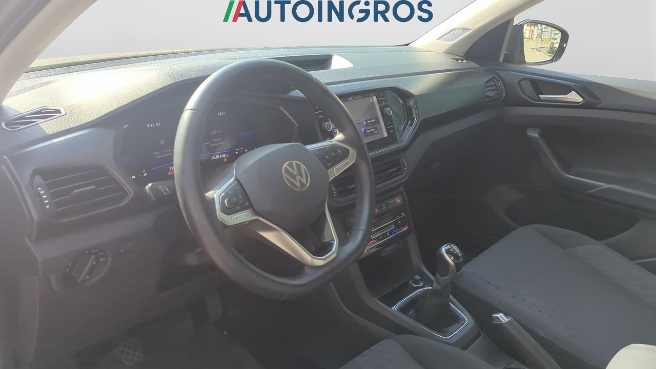 Volkswagen Volkswagen T-Cross usata 2