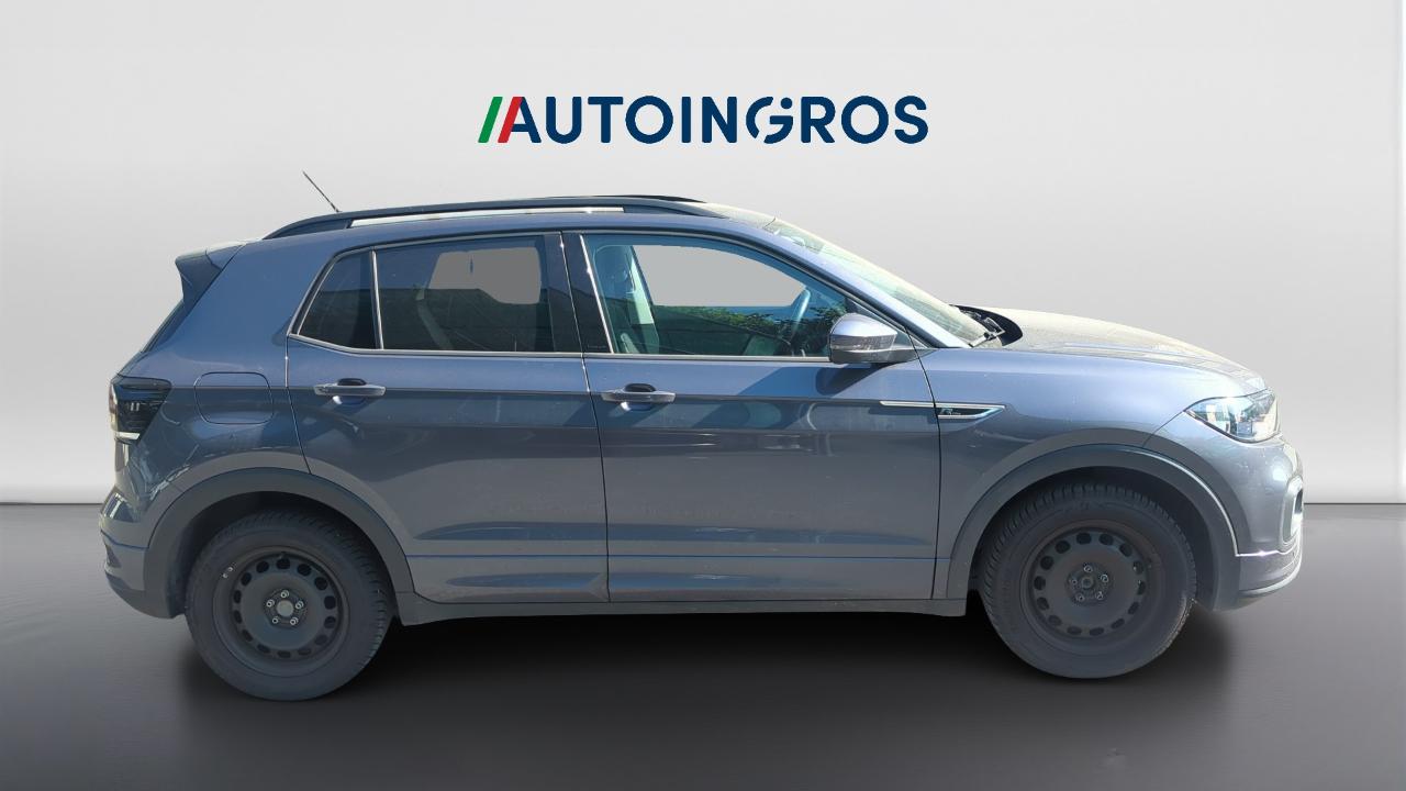 Volkswagen Volkswagen T-Cross usata 12