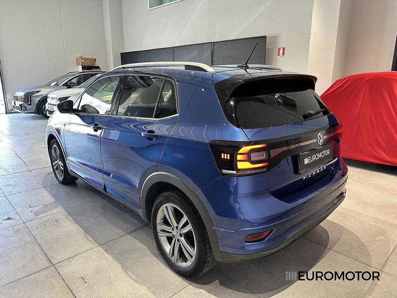 Volkswagen Volkswagen T-Cross usata 1