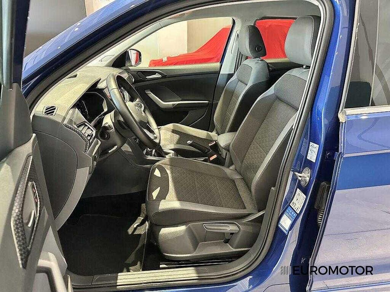 Volkswagen Volkswagen T-Cross usata 12