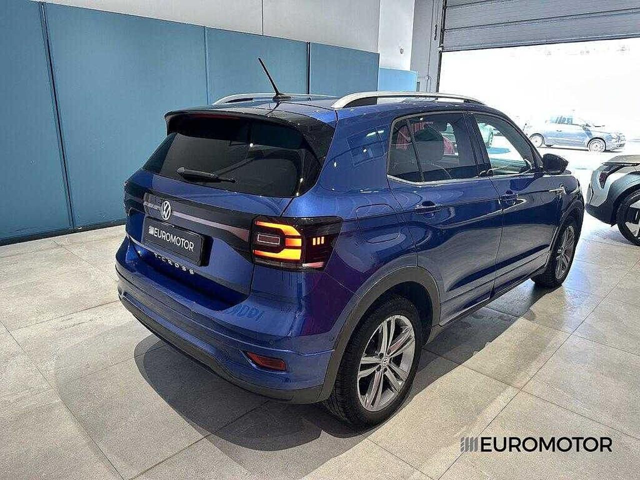 Volkswagen Volkswagen T-Cross usata 26