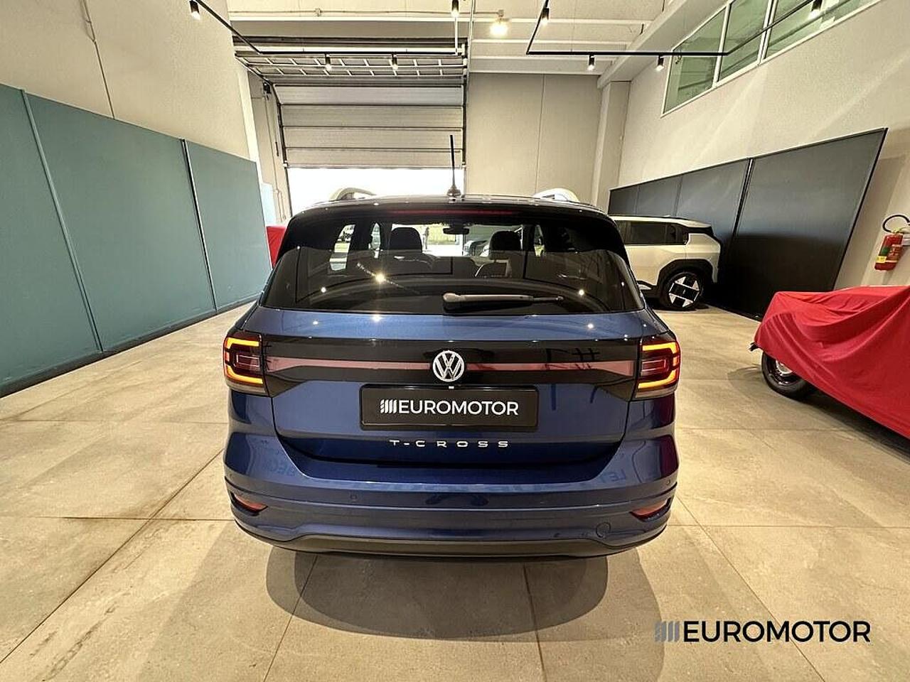 Volkswagen Volkswagen T-Cross usata 27