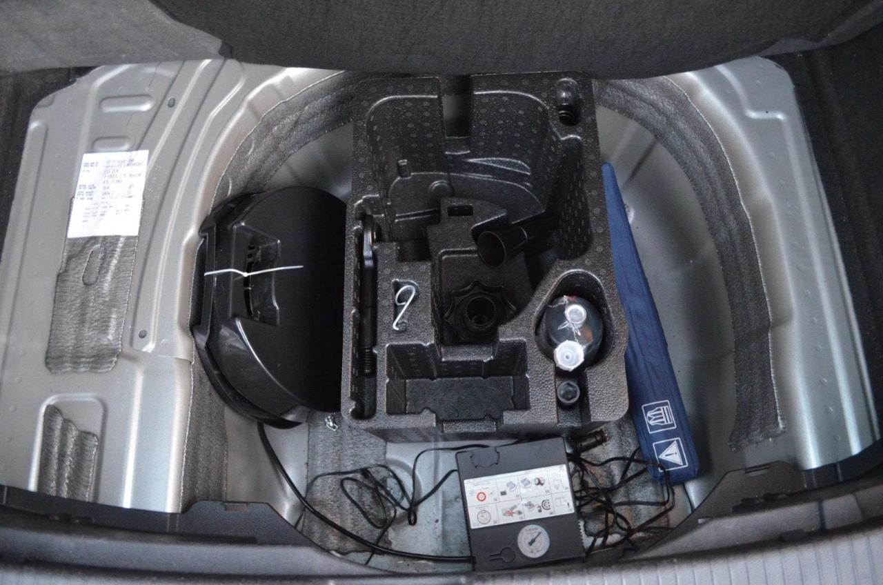 Volkswagen Volkswagen T-Cross usata 18