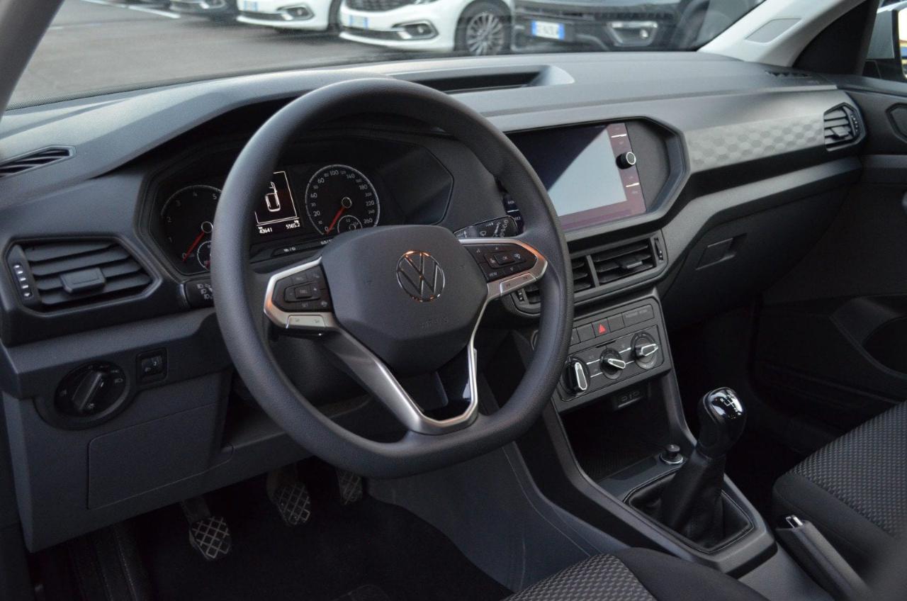 Volkswagen Volkswagen T-Cross usata 21