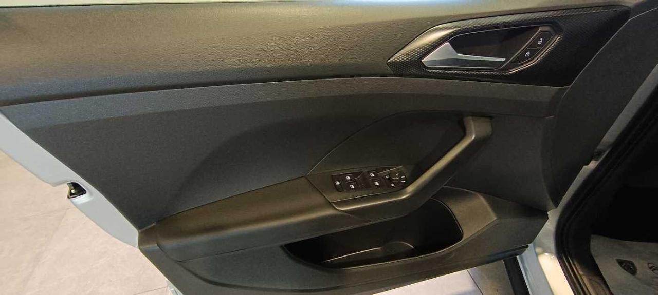 Volkswagen Volkswagen T-Cross usata 27
