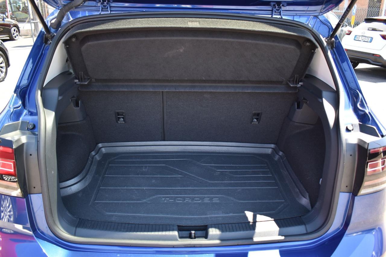 Volkswagen Volkswagen T-Cross usata 10