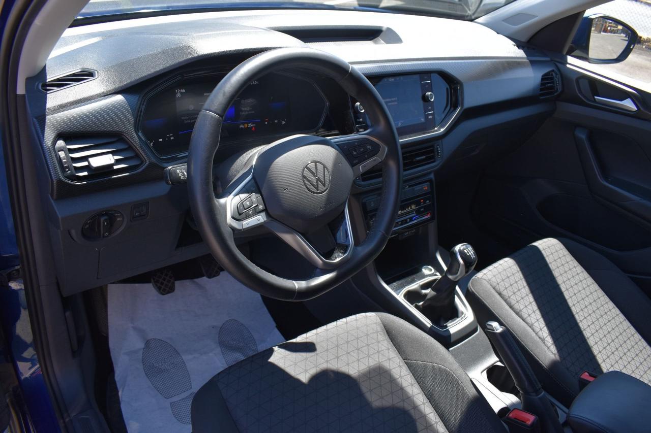Volkswagen Volkswagen T-Cross usata 18