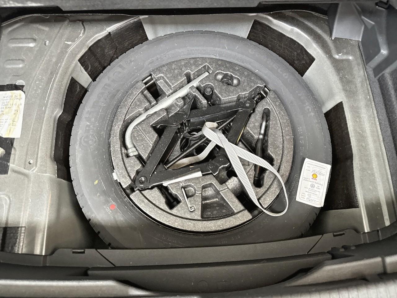 Volkswagen Volkswagen T-Cross usata 13