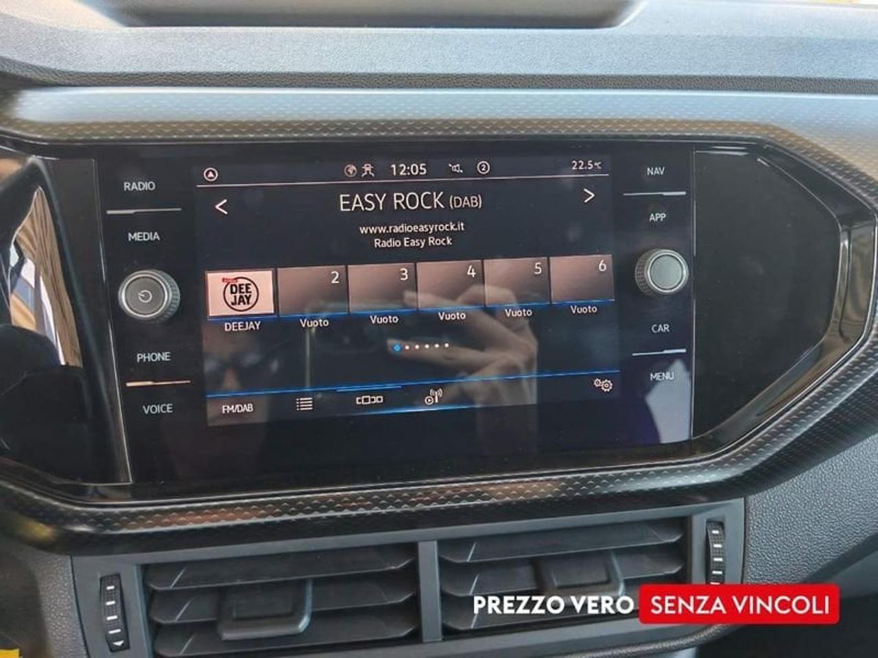 Volkswagen Volkswagen T-Cross usata 23