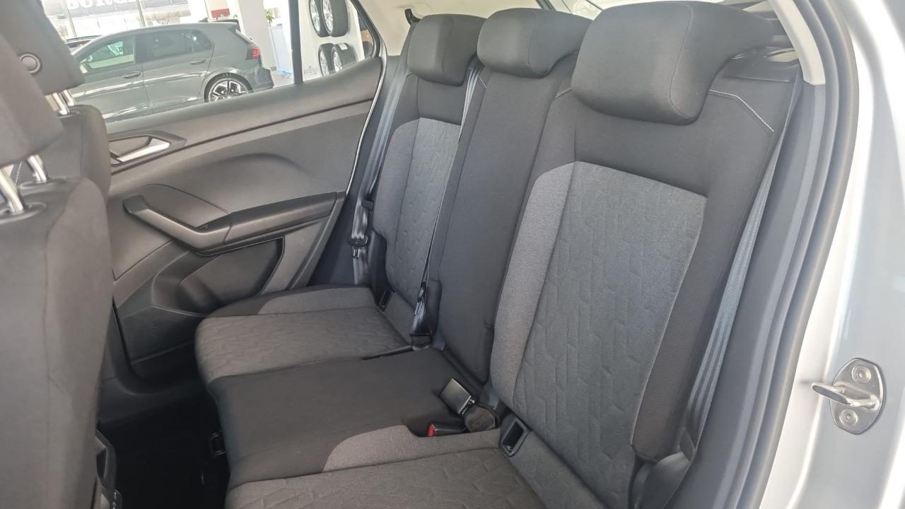 Volkswagen Volkswagen T-Cross usata 8