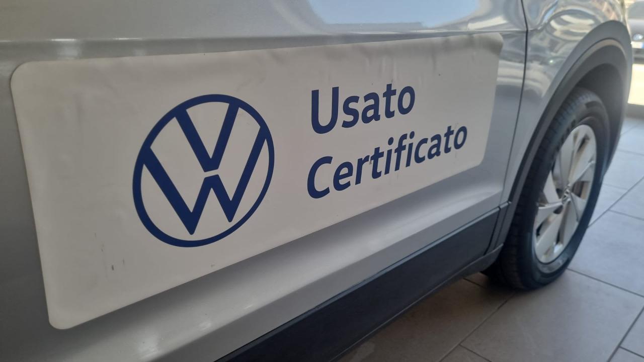 Volkswagen Volkswagen T-Cross usata 12