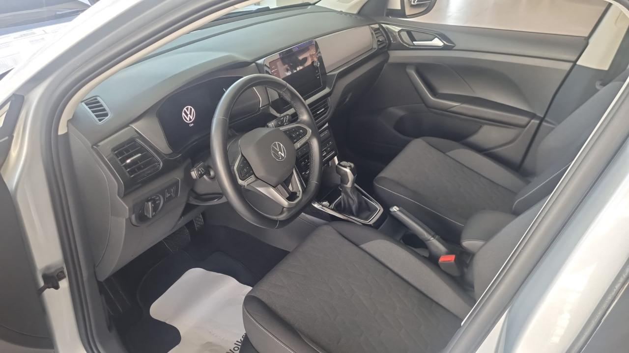 Volkswagen Volkswagen T-Cross usata 18