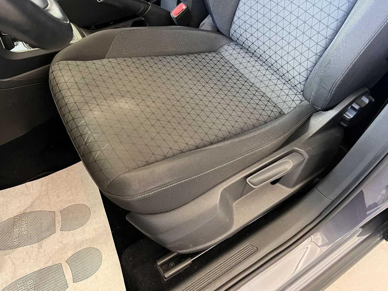 Volkswagen Volkswagen T-Cross usata 6