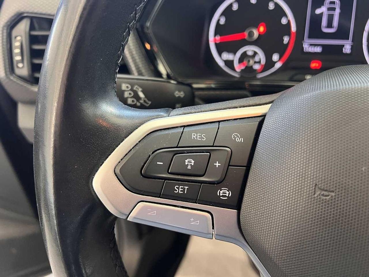 Volkswagen Volkswagen T-Cross usata 12