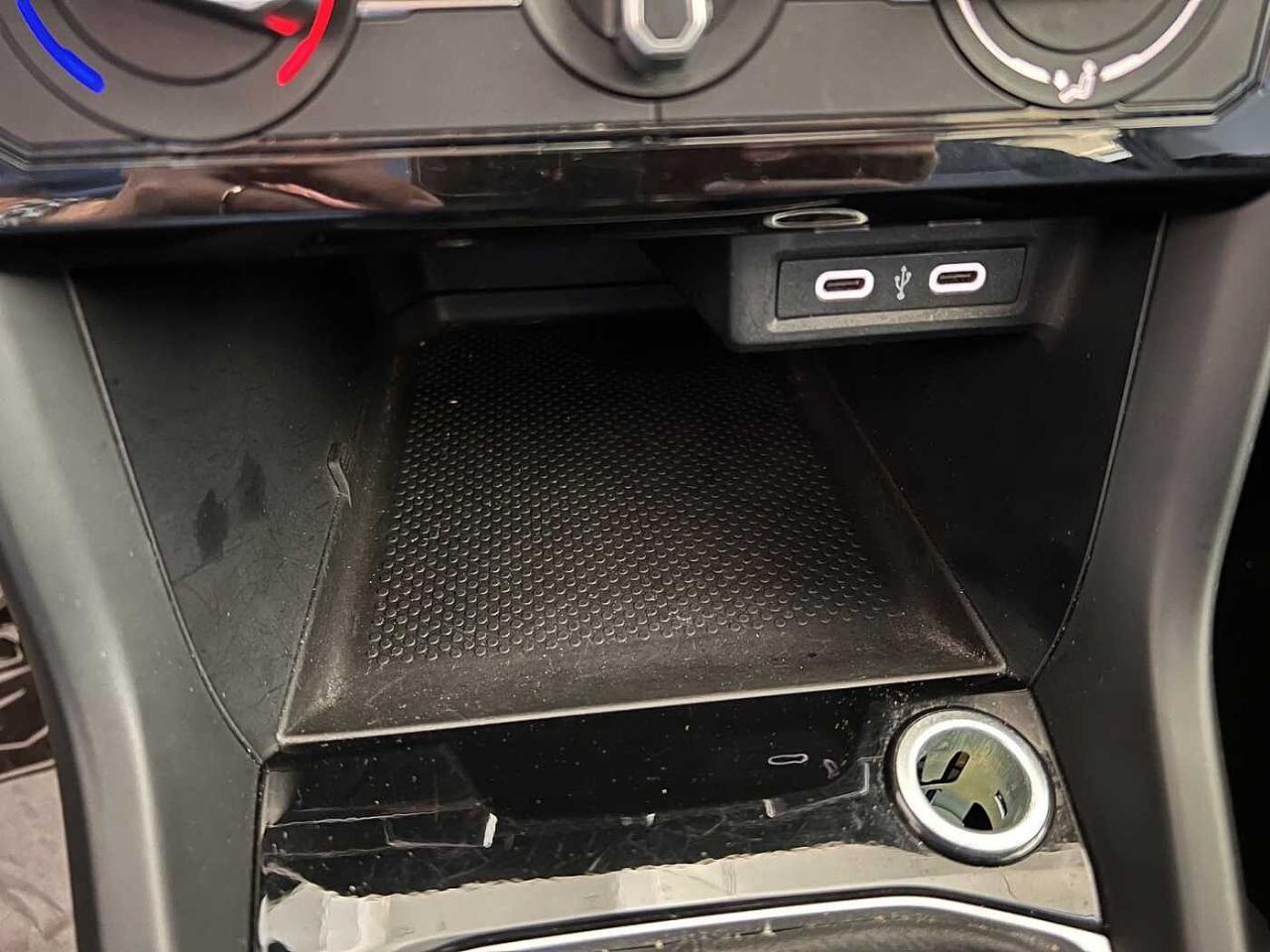 Volkswagen Volkswagen T-Cross usata 23