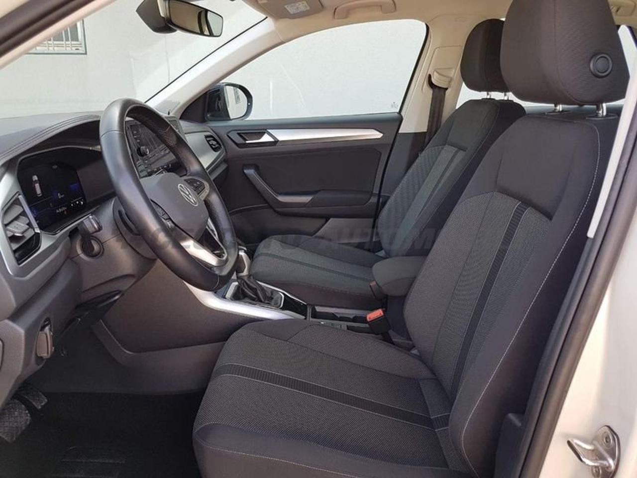 Volkswagen Volkswagen T-Roc usata, con cerchi in lega