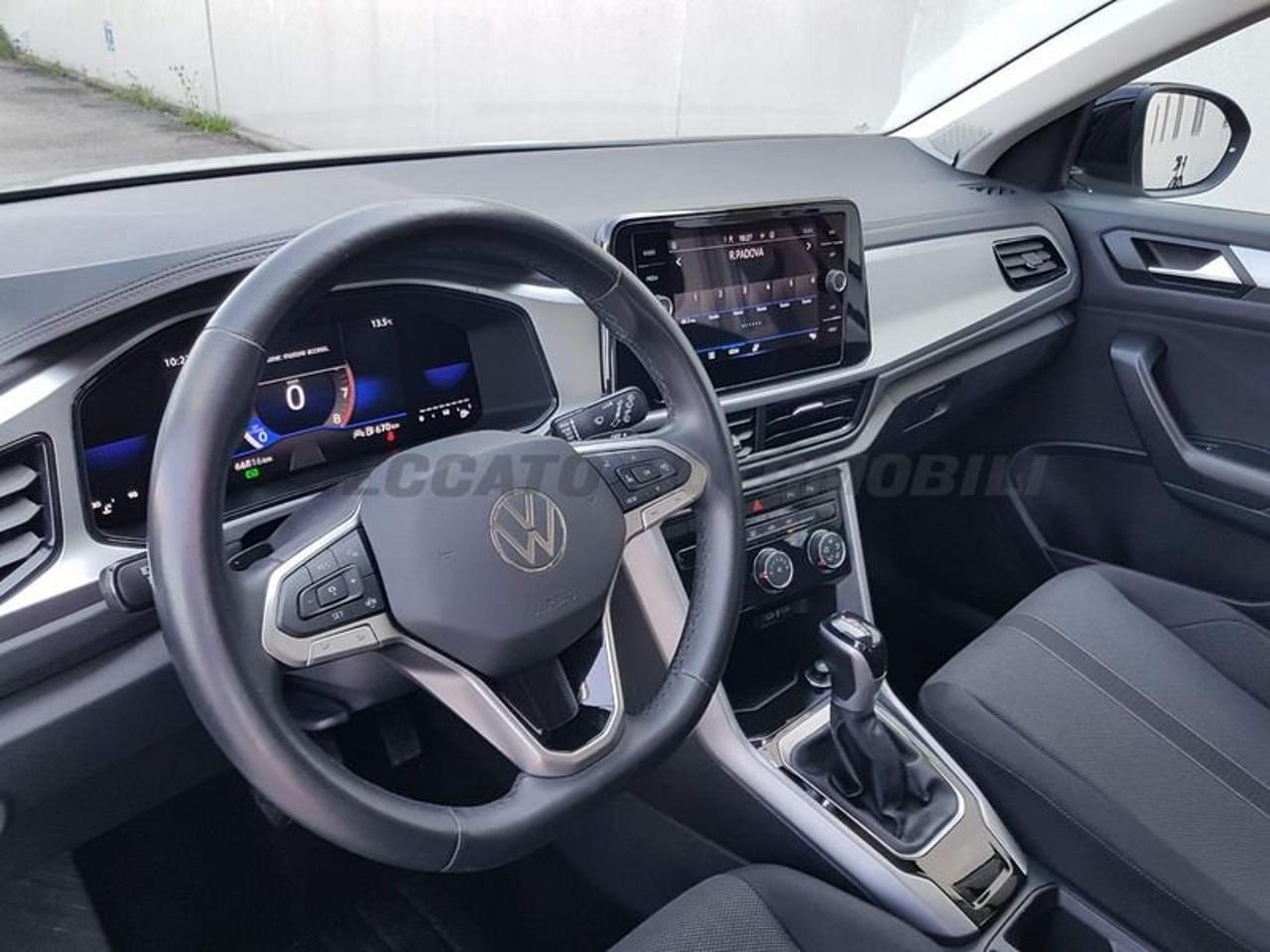 Volkswagen Volkswagen T-Roc usata 12