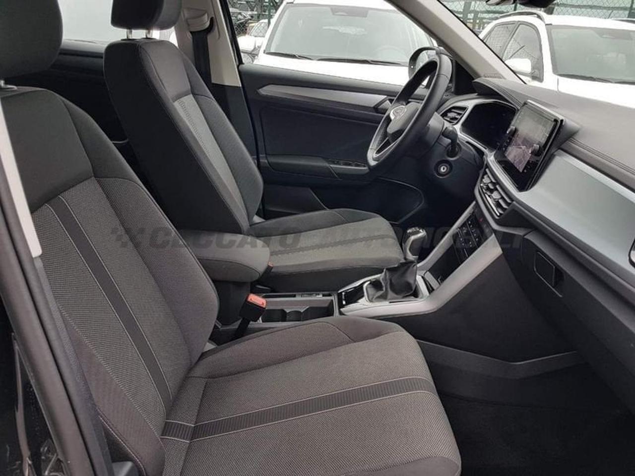 Volkswagen Volkswagen T-Roc usata 17