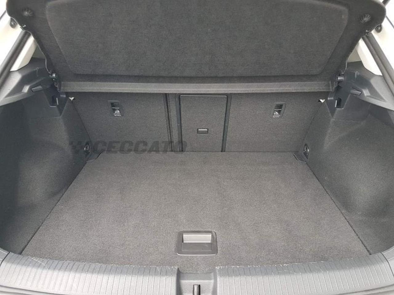 Volkswagen Volkswagen T-Roc usata, con fendinebbia
