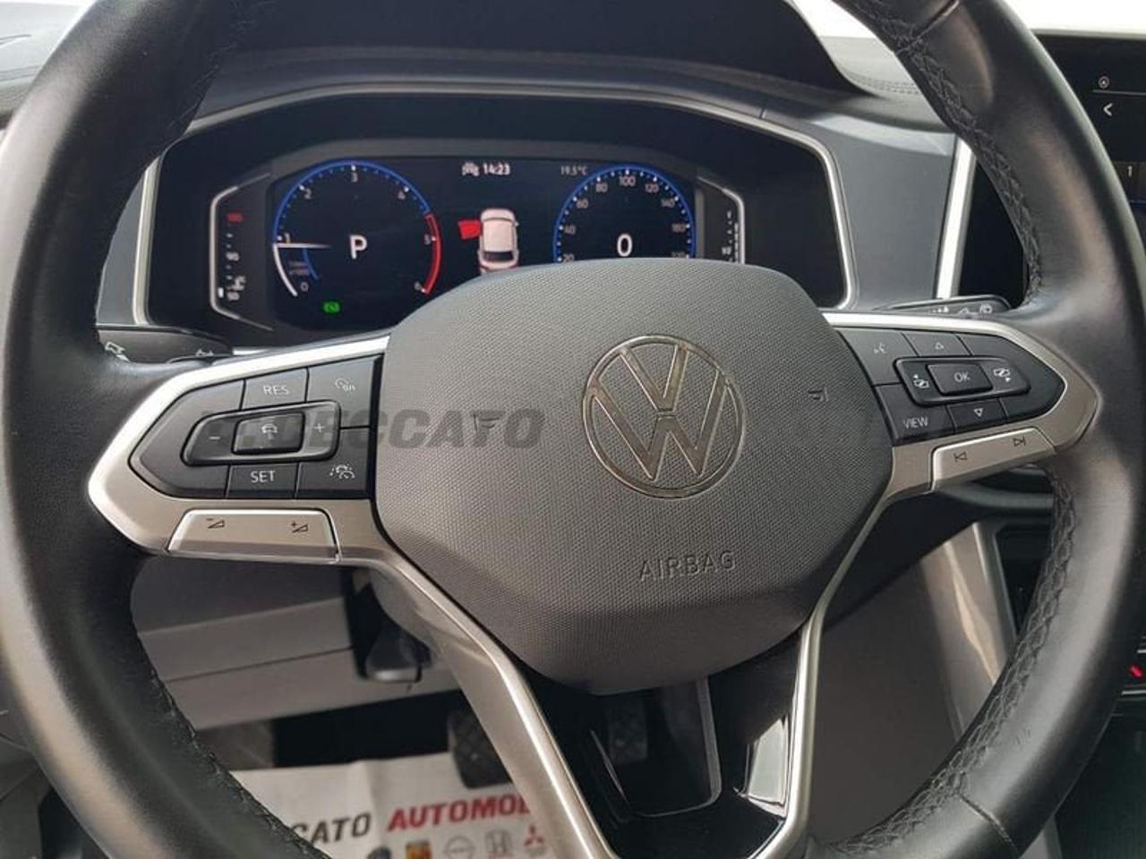 Volkswagen Volkswagen T-Roc usata 15