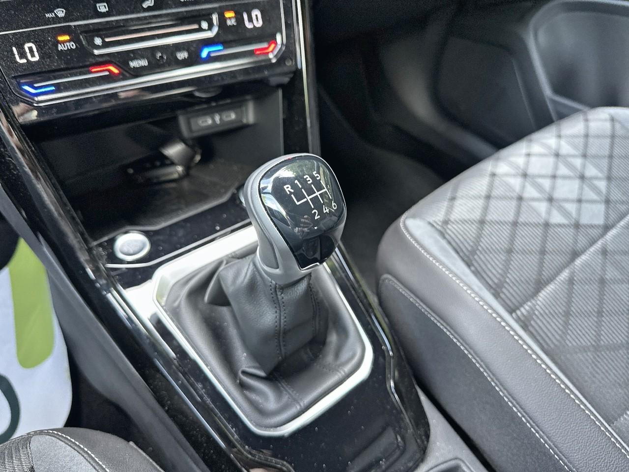 Volkswagen Volkswagen T-Roc usata, con airbags 6