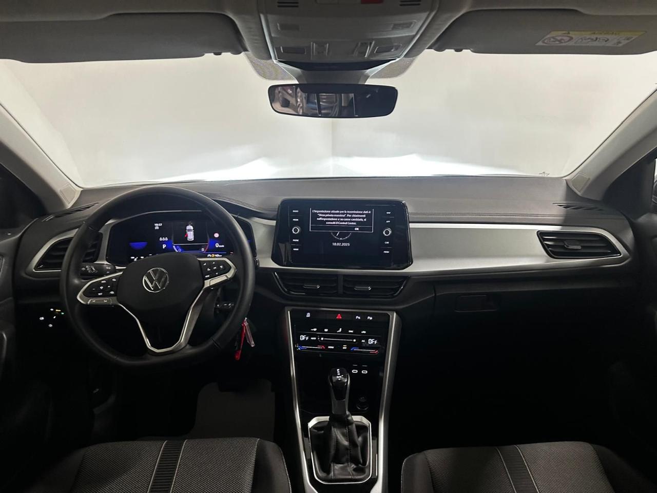 Volkswagen Volkswagen T-Roc usata, con cerchi in lega