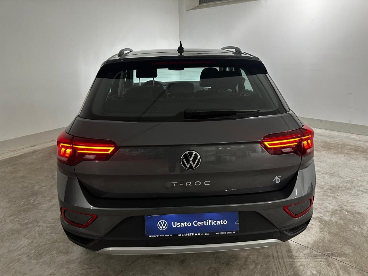 Volkswagen Volkswagen T-Roc usata 12
