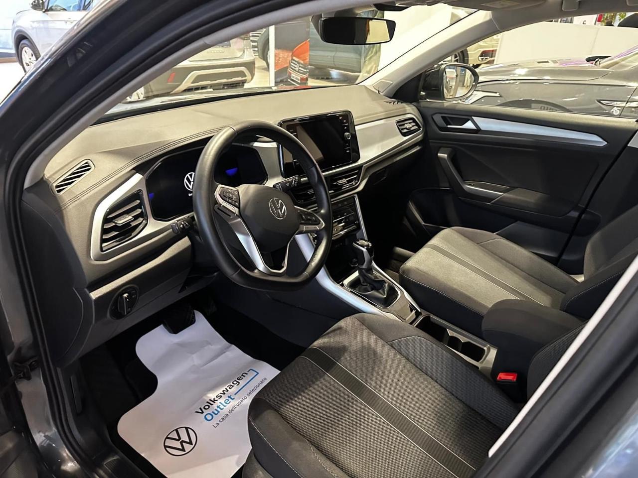 Volkswagen Volkswagen T-Roc usata 13