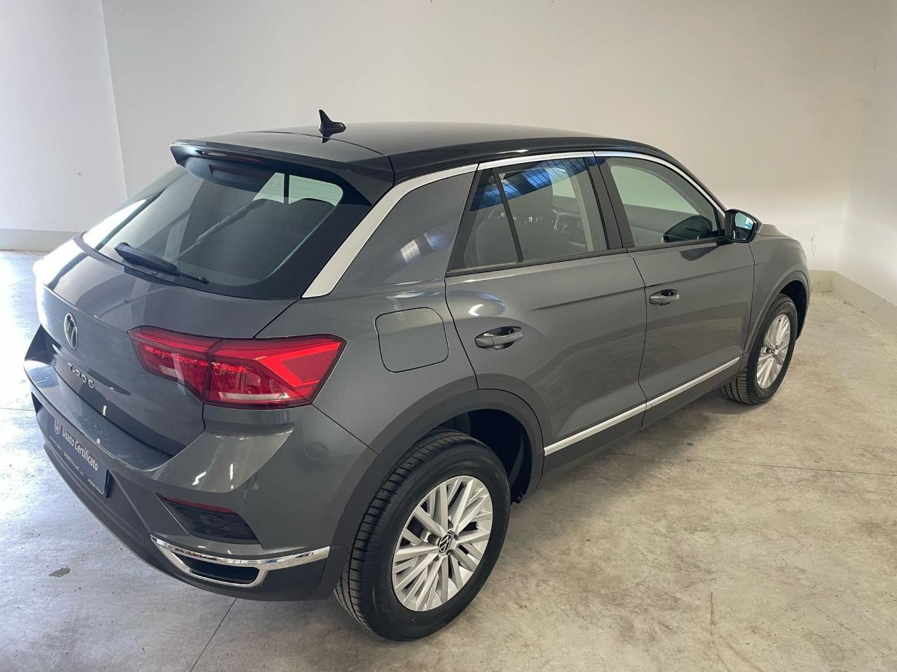 Volkswagen Volkswagen T-Roc usata 12