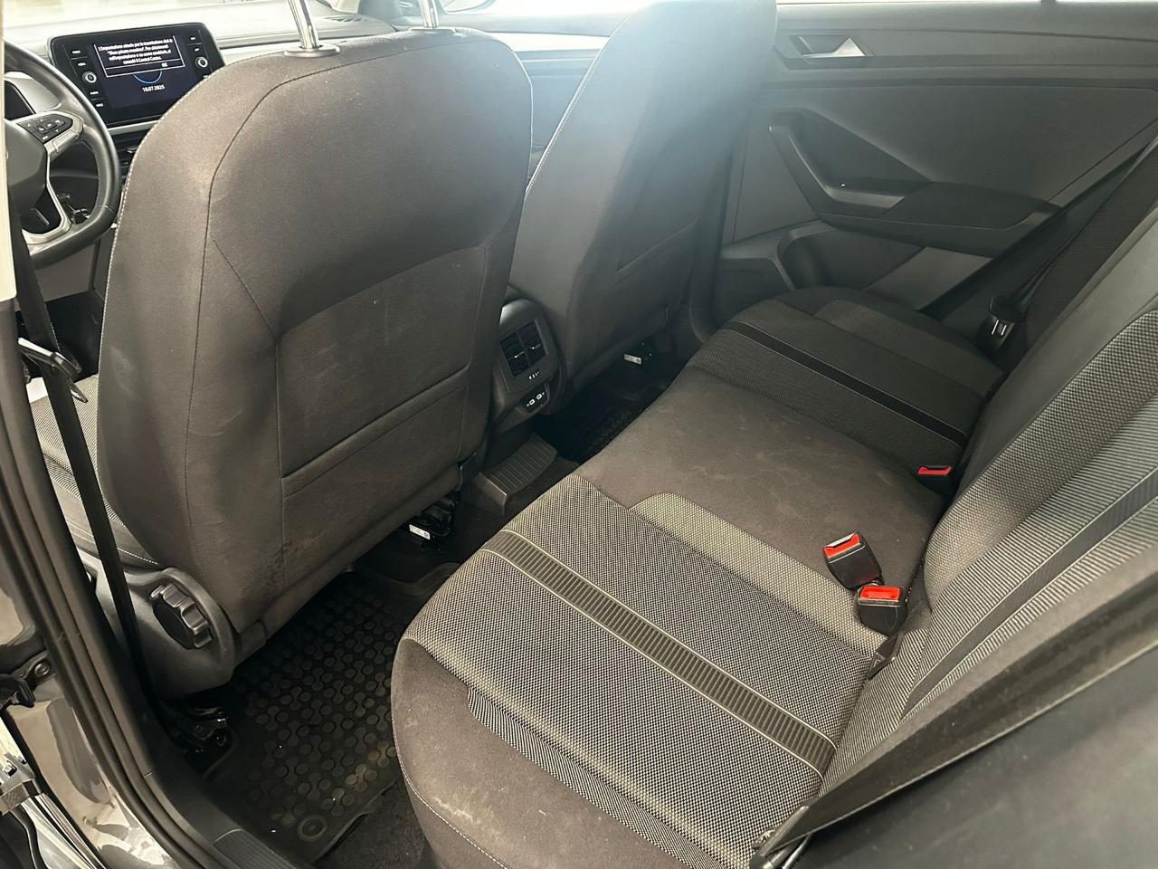 Volkswagen Volkswagen T-Roc usata, con alzacristalli elettrici