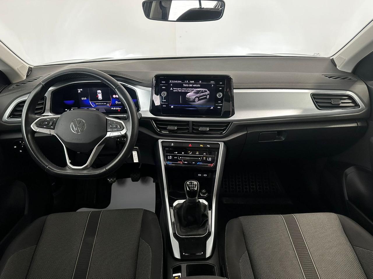 Volkswagen Volkswagen T-Roc usata, con cerchi in lega