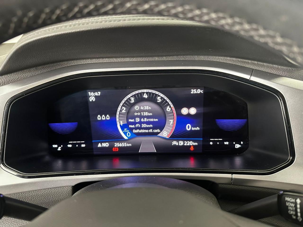 Volkswagen Volkswagen T-Roc usata, con esp