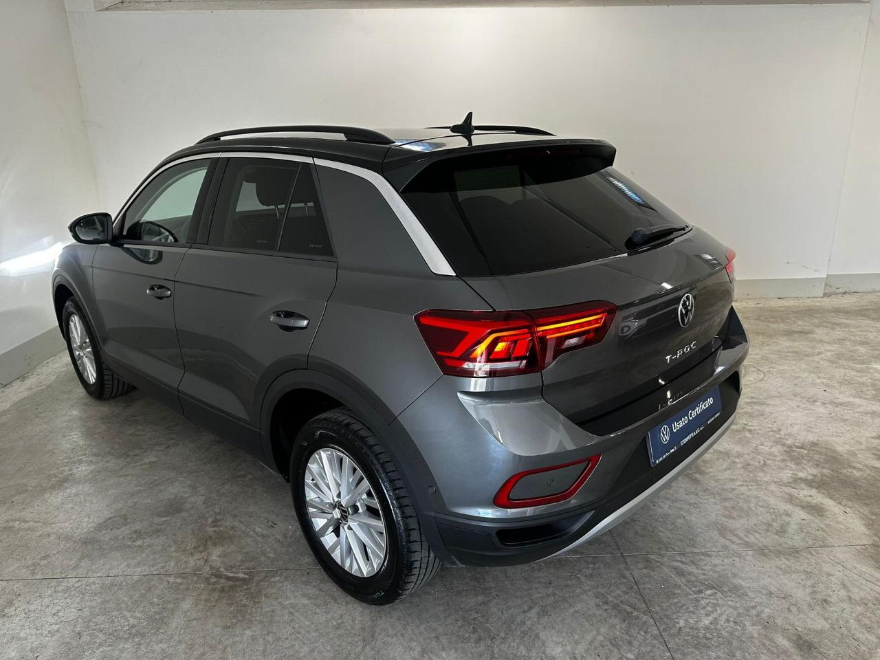 Volkswagen Volkswagen T-Roc usata 13