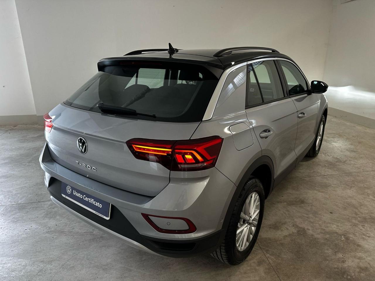 Volkswagen Volkswagen T-Roc usata 13