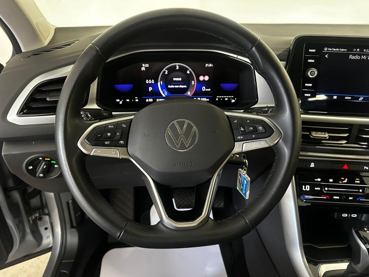 Volkswagen Volkswagen T-Roc usata, con cerchi in lega