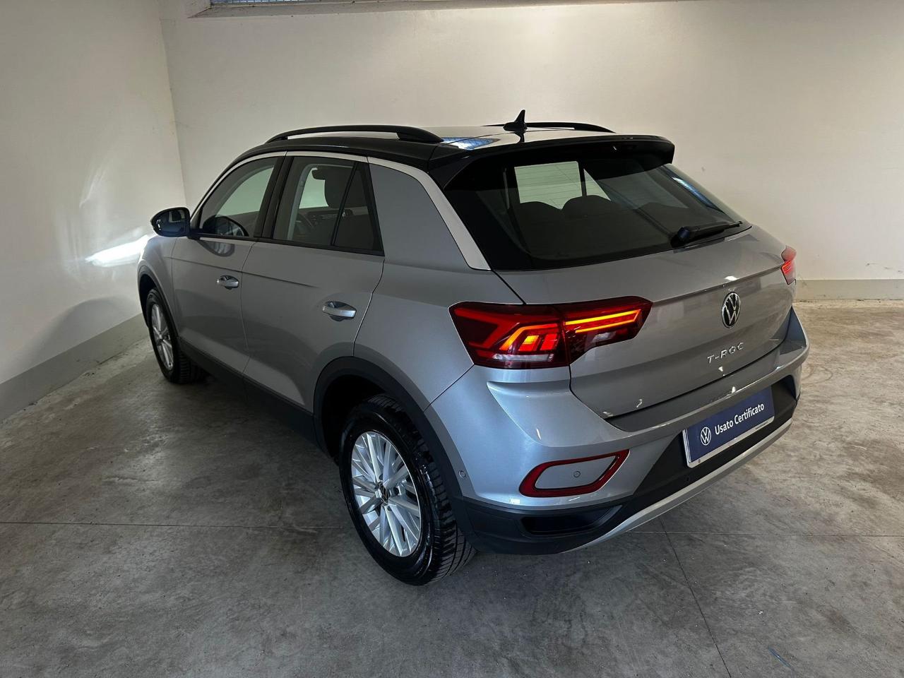 Volkswagen Volkswagen T-Roc usata 13