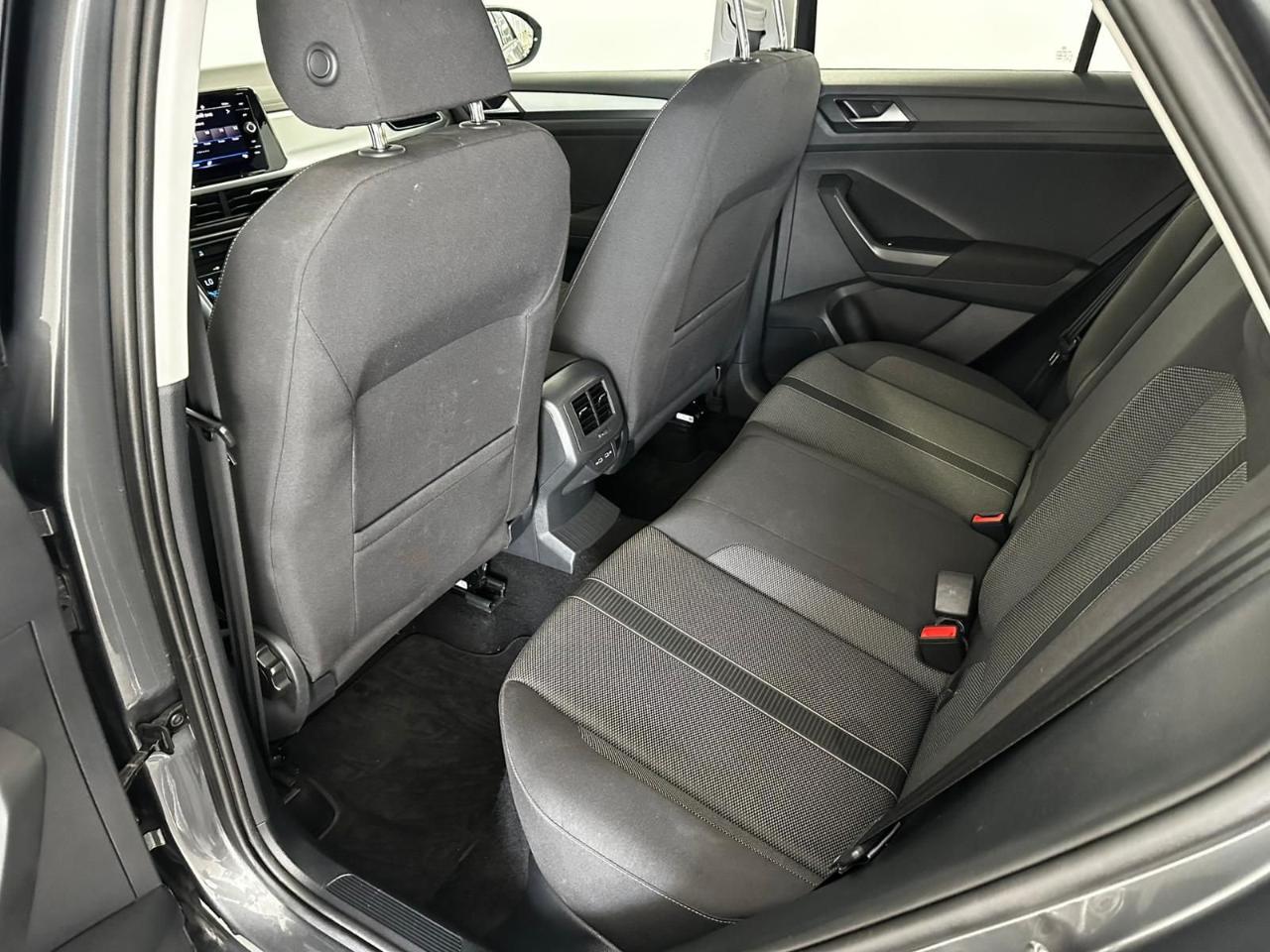Volkswagen Volkswagen T-Roc usata, con alzacristalli elettrici