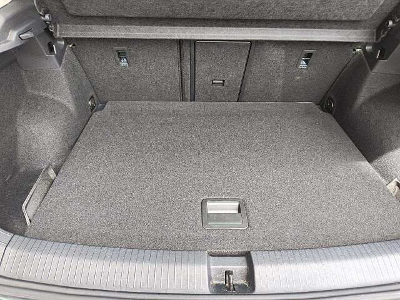 Volkswagen Volkswagen T-Roc usata 14