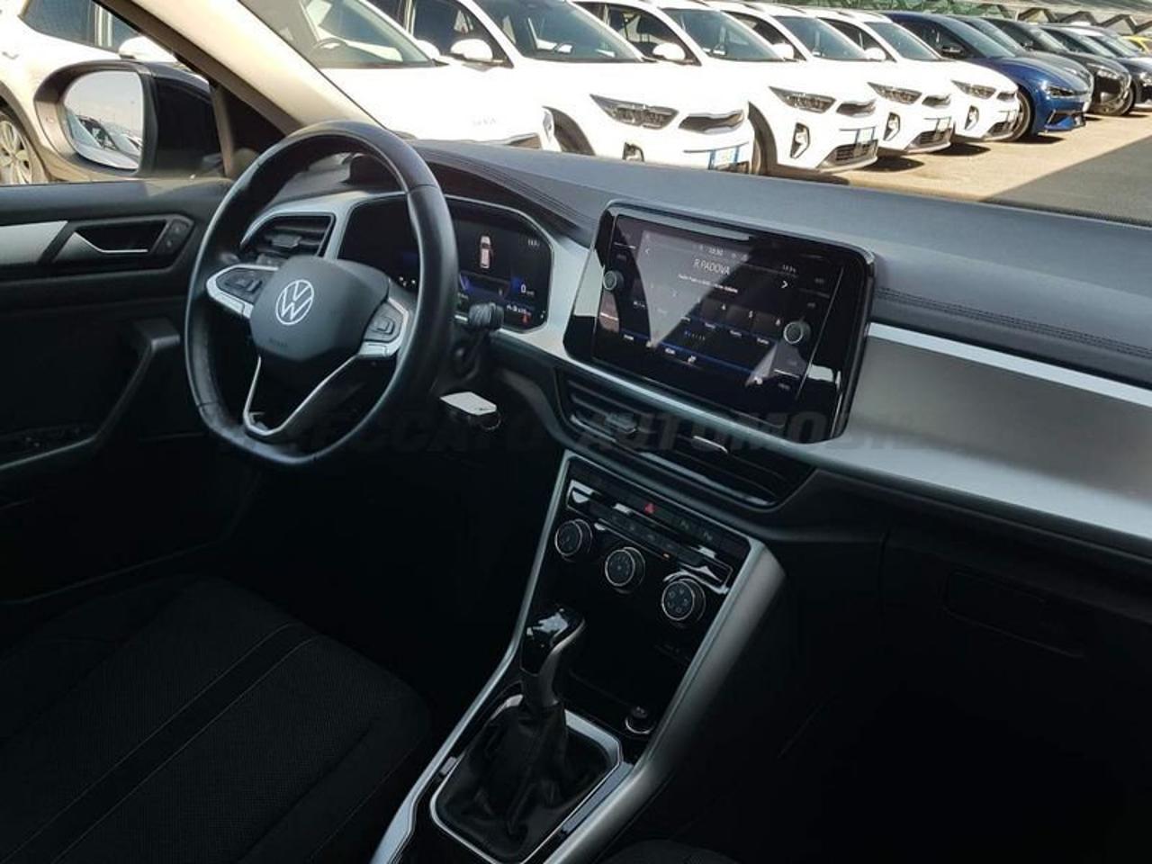 Volkswagen Volkswagen T-Roc usata 21