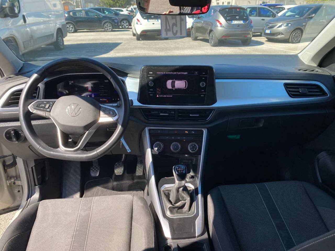 Volkswagen Volkswagen T-Roc usata 11