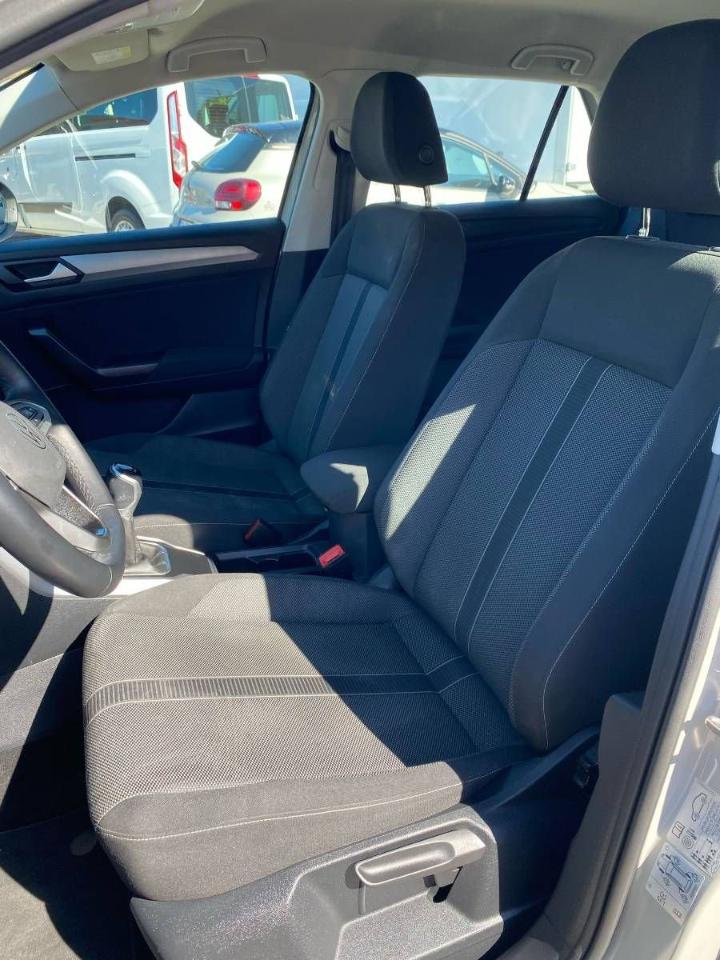 Volkswagen Volkswagen T-Roc usata 12