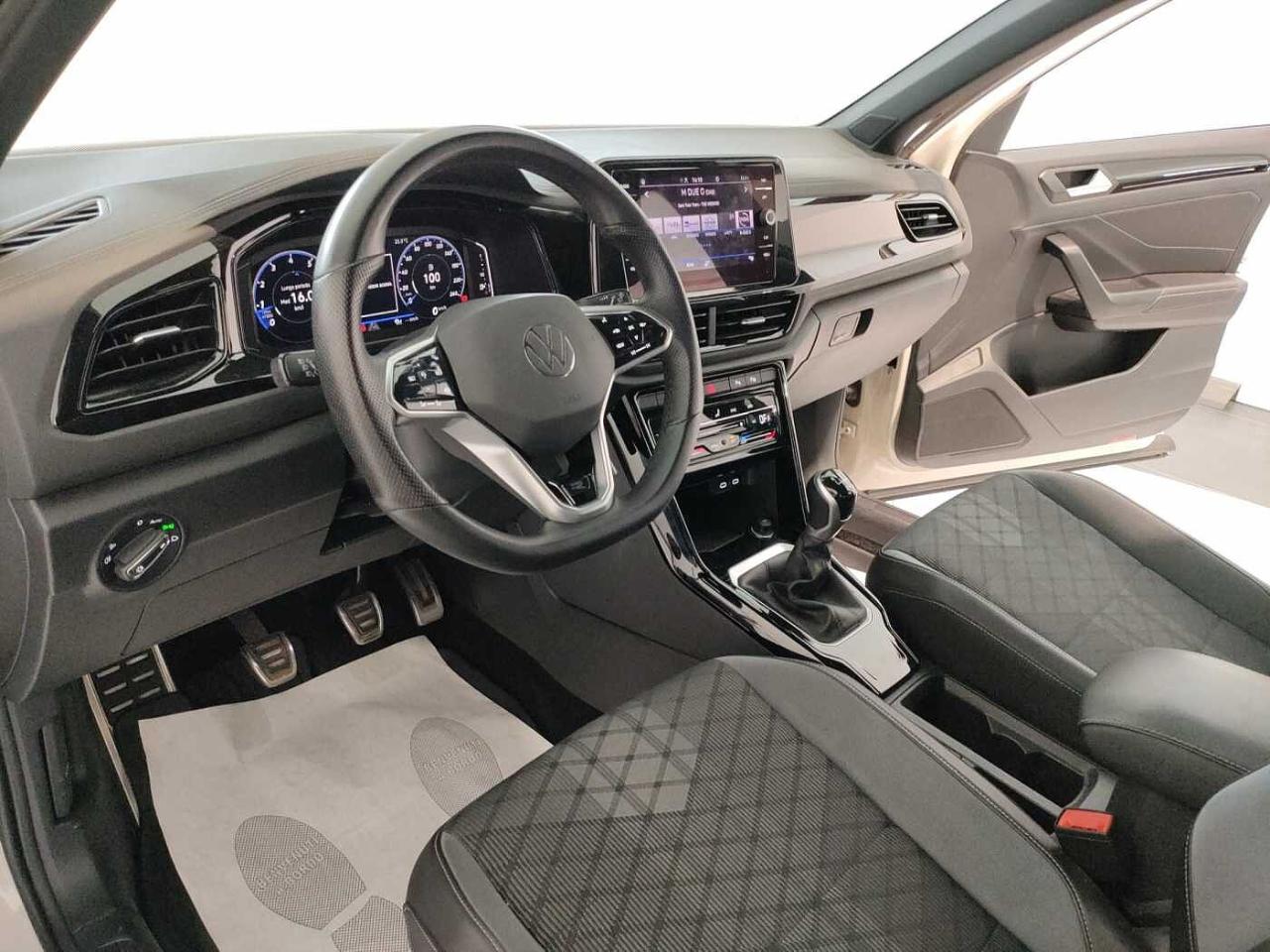 Volkswagen Volkswagen T-Roc usata, con 2 prese usb-c anteriori