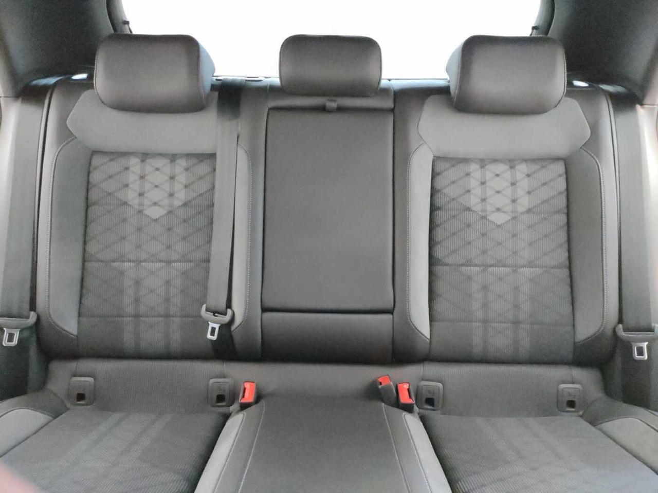 Volkswagen Volkswagen T-Roc usata, con 4 cilindri