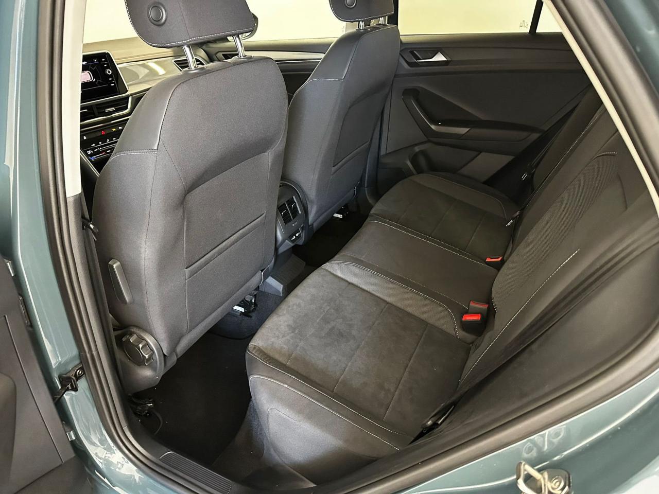 Volkswagen Volkswagen T-Roc usata, con cerchi in lega