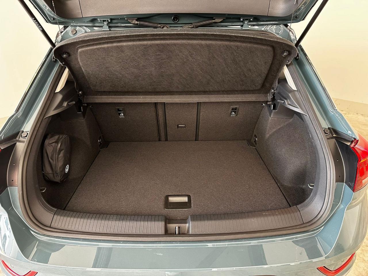 Volkswagen Volkswagen T-Roc usata 16