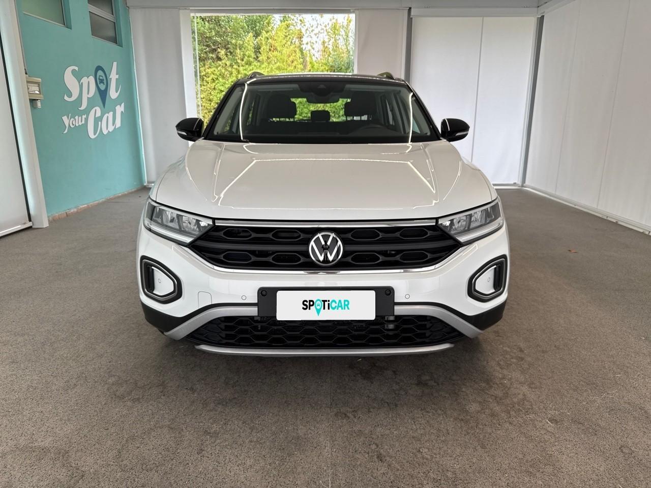 Volkswagen Volkswagen T-Roc usata, con assistenza alla frenata di emergenza